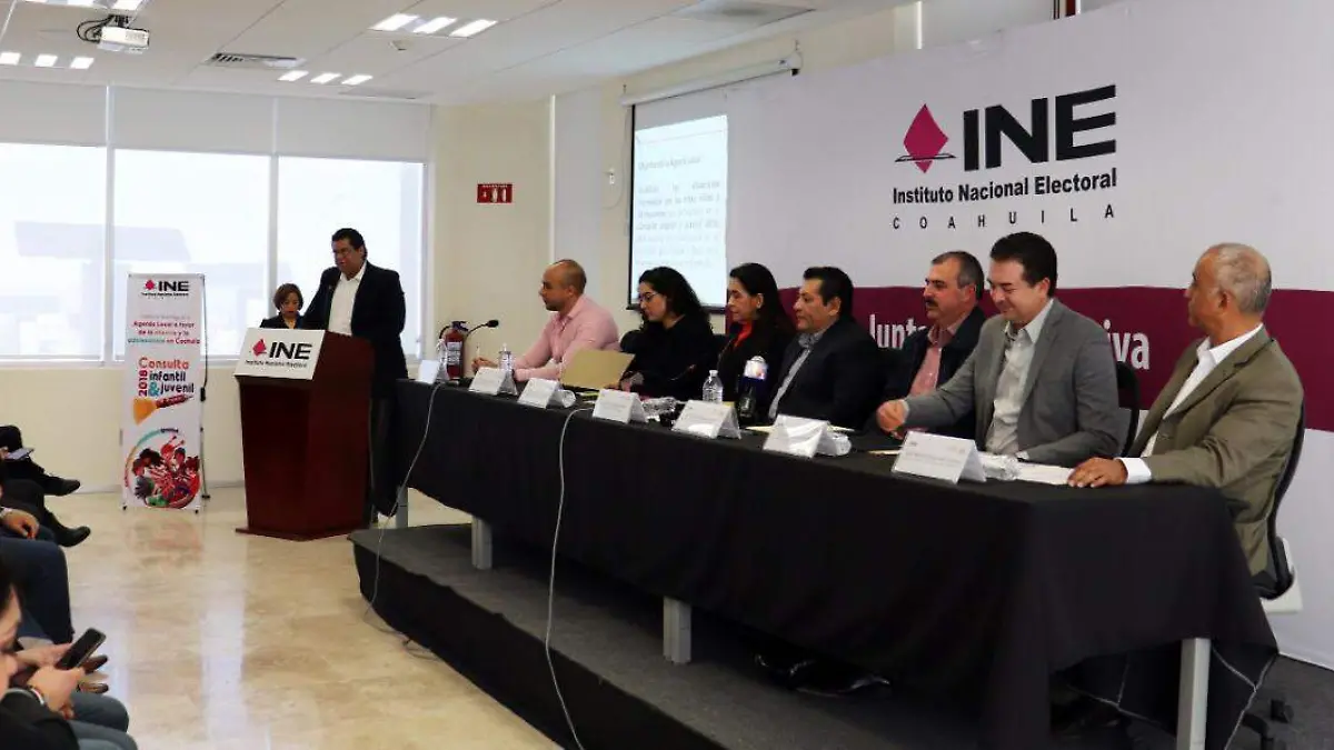 21 COBIAN 6  Entrega INE la Agenda Local a favor de la Infancia y la Adolescencia en Coahuila